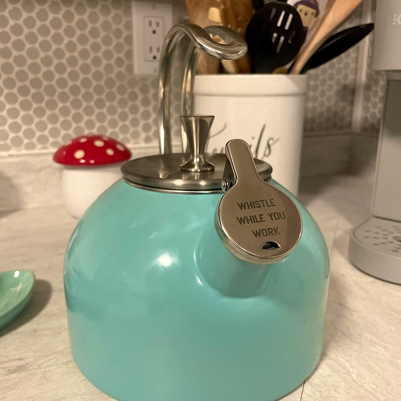 Kate Spade ♠️ Turquoise Kettle - Picture 1 of 2